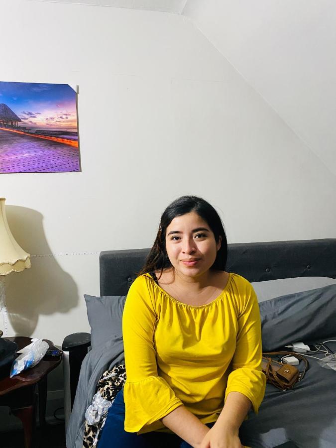 تورونتو Lovely II Space Share A Room East York Canada المظهر الخارجي الصورة