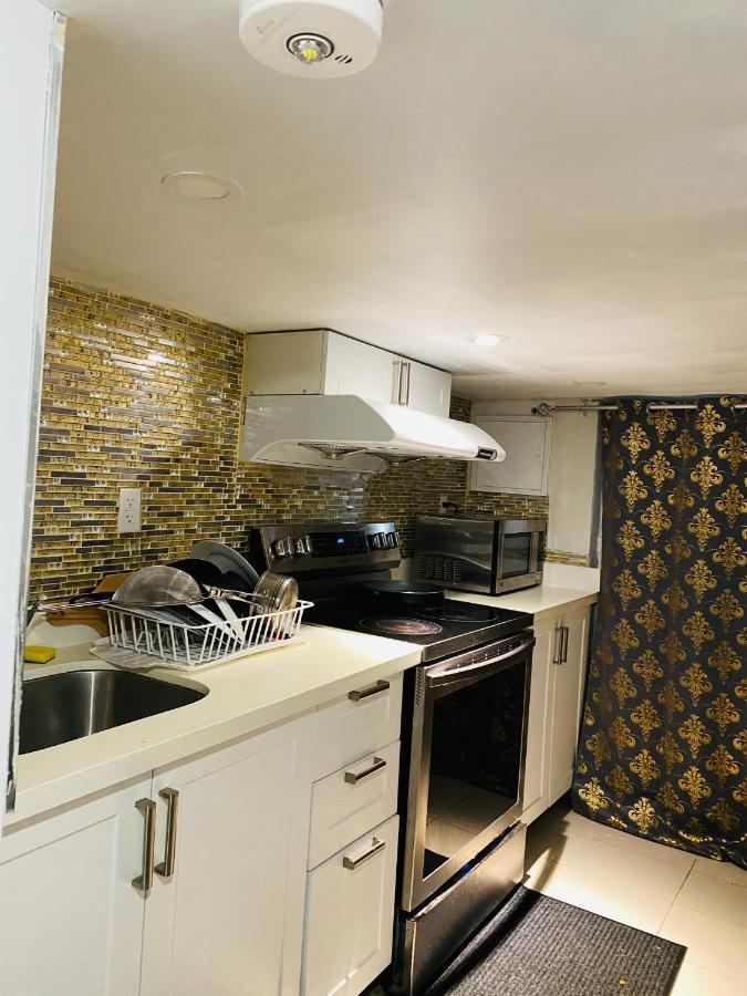 تورونتو Lovely II Space Share A Room East York Canada المظهر الخارجي الصورة